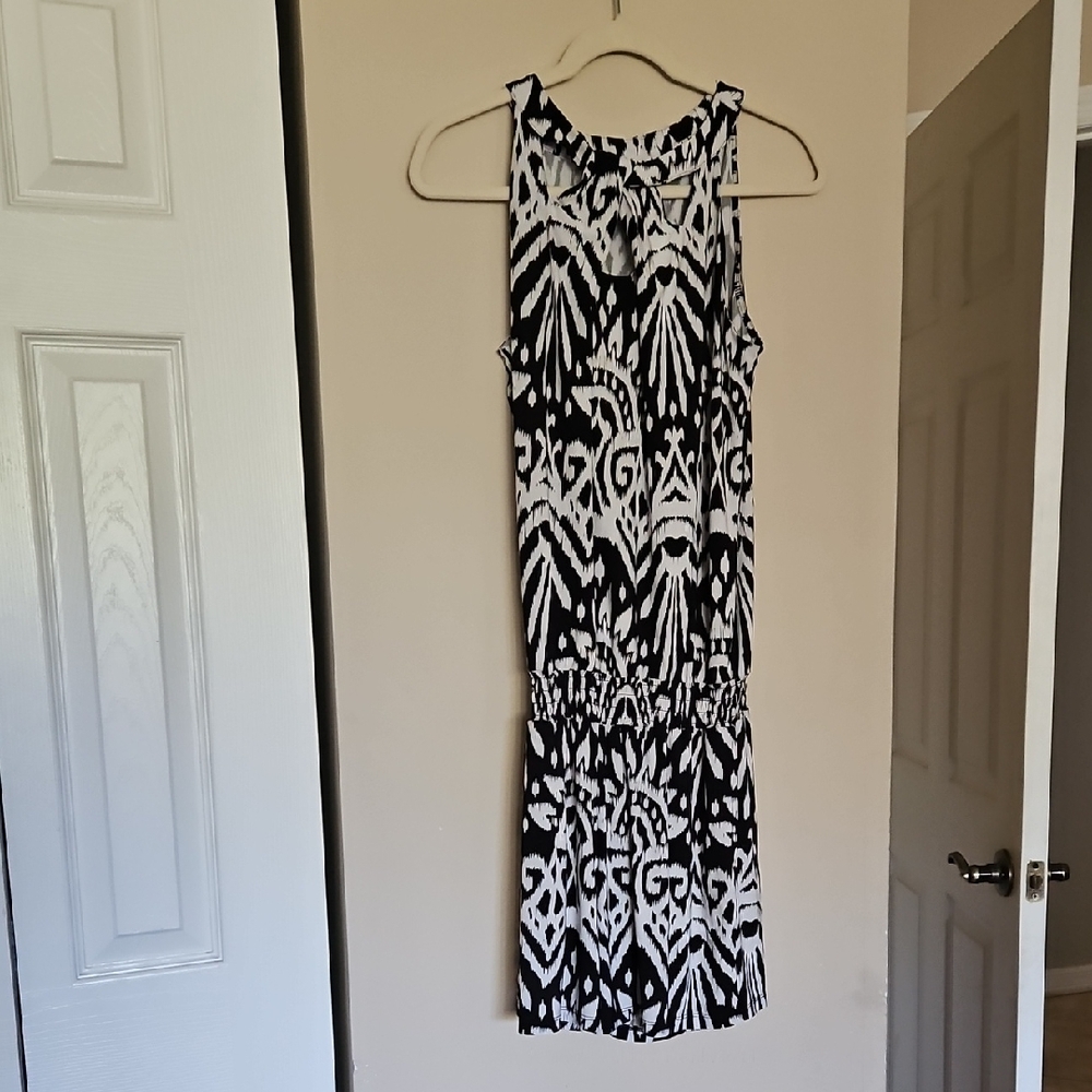 INC Sleeveless Romper Black & White Abstract High Neck, Pockets, Flowy, NWOT Med
